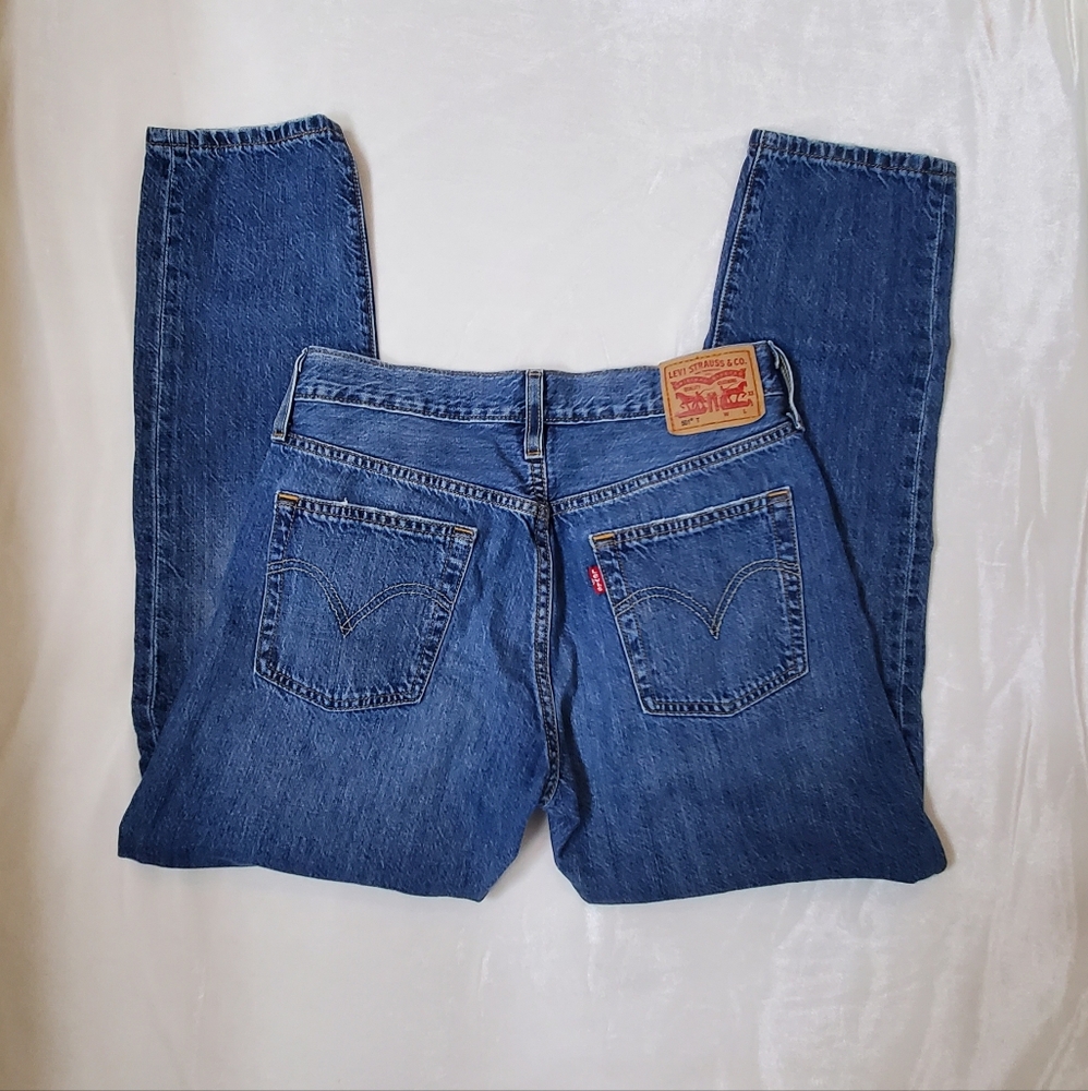 Levi's straight leg jeans